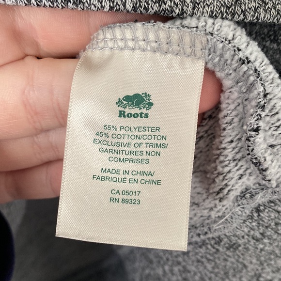 Roots XS Men’s Hoodie - Picture 4 of 5